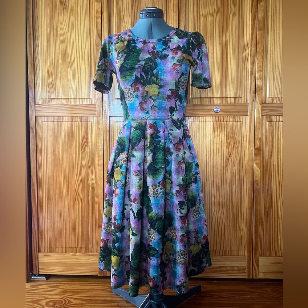 LuLaRoe Vibrant Floral Amelia Midi Dress Size Small
